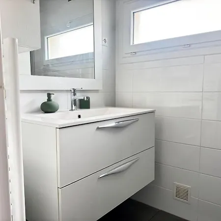 Charming In Free Parking Apartment *