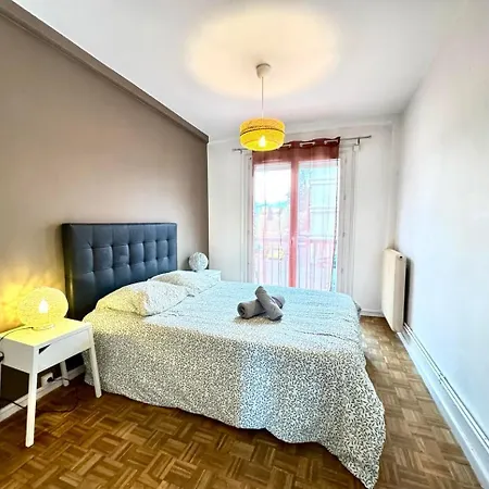 Charming In Free Parking Apartment *